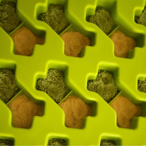 3-Pack Silicone Bake & Freeze Treat Making Mold - Picture 4 of 4